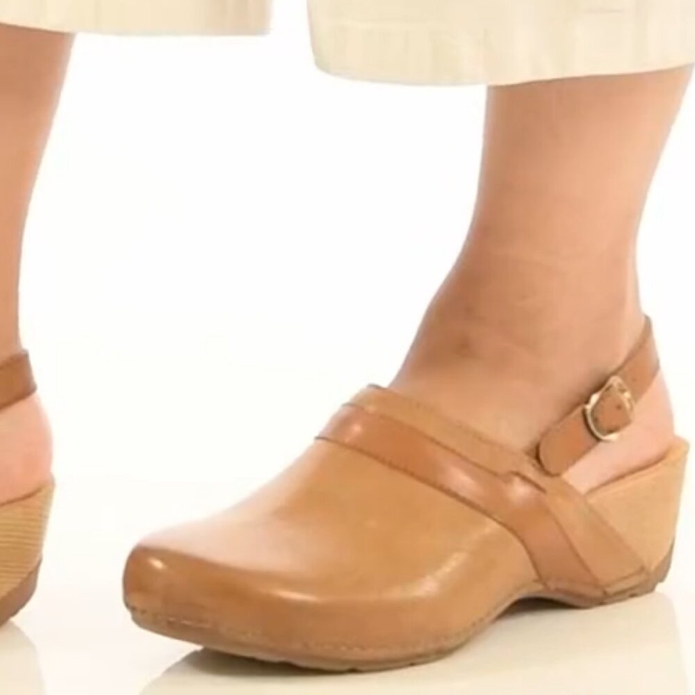 SALE! NEW  DANSKO Clogs Tammy Slingback in Tan  GENUINE LEATHER 256 5s3